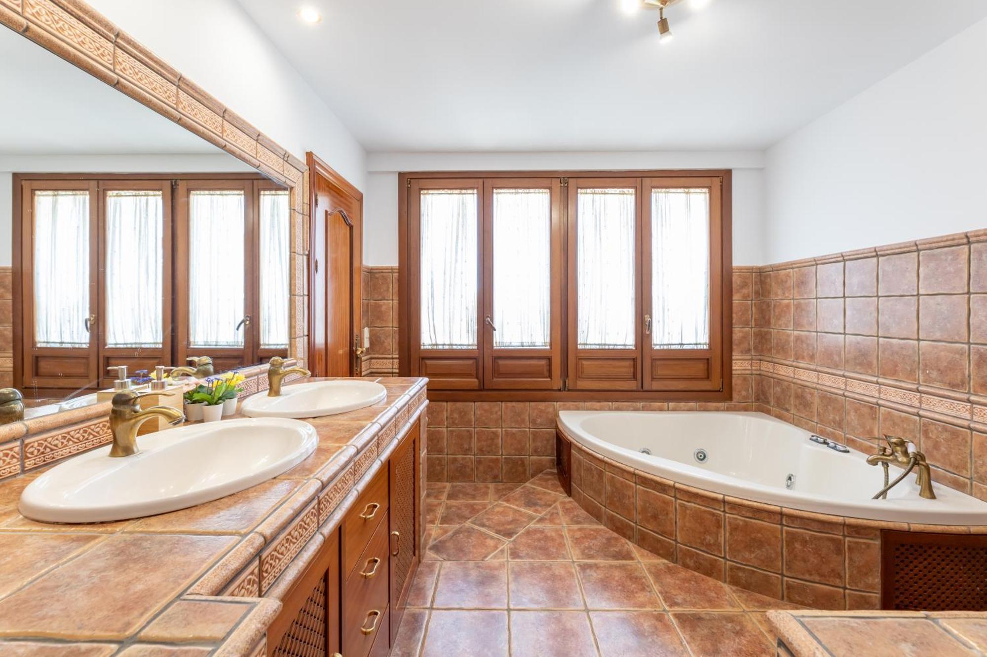 Vb Sierra Bermeja 4bdr Sea Views Villa *