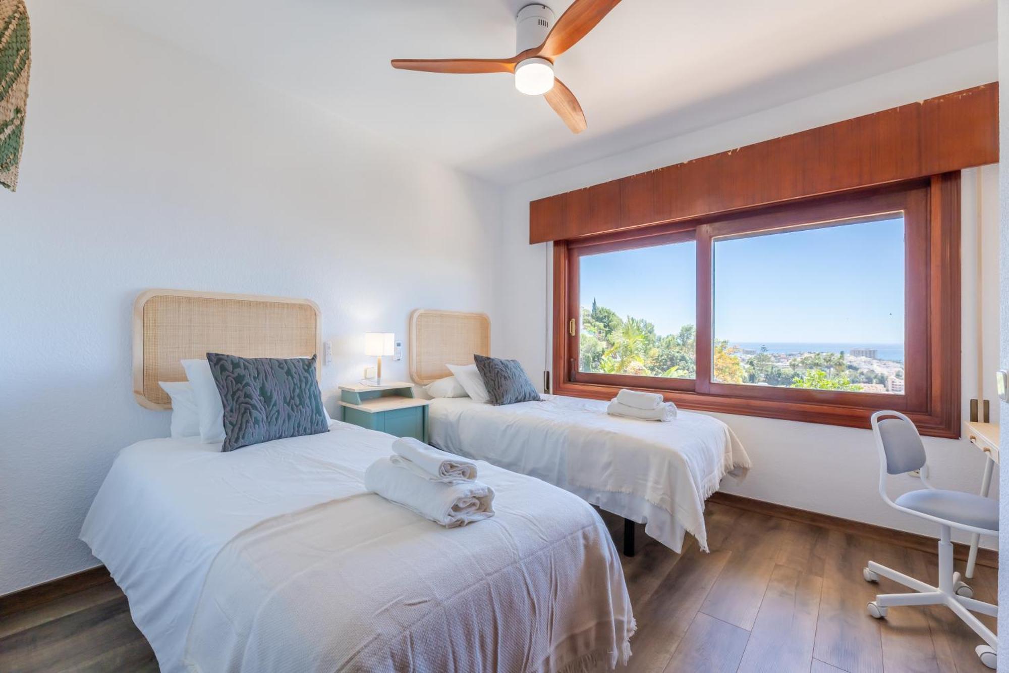 Vb Sierra Bermeja 4bdr Sea Views Villa *